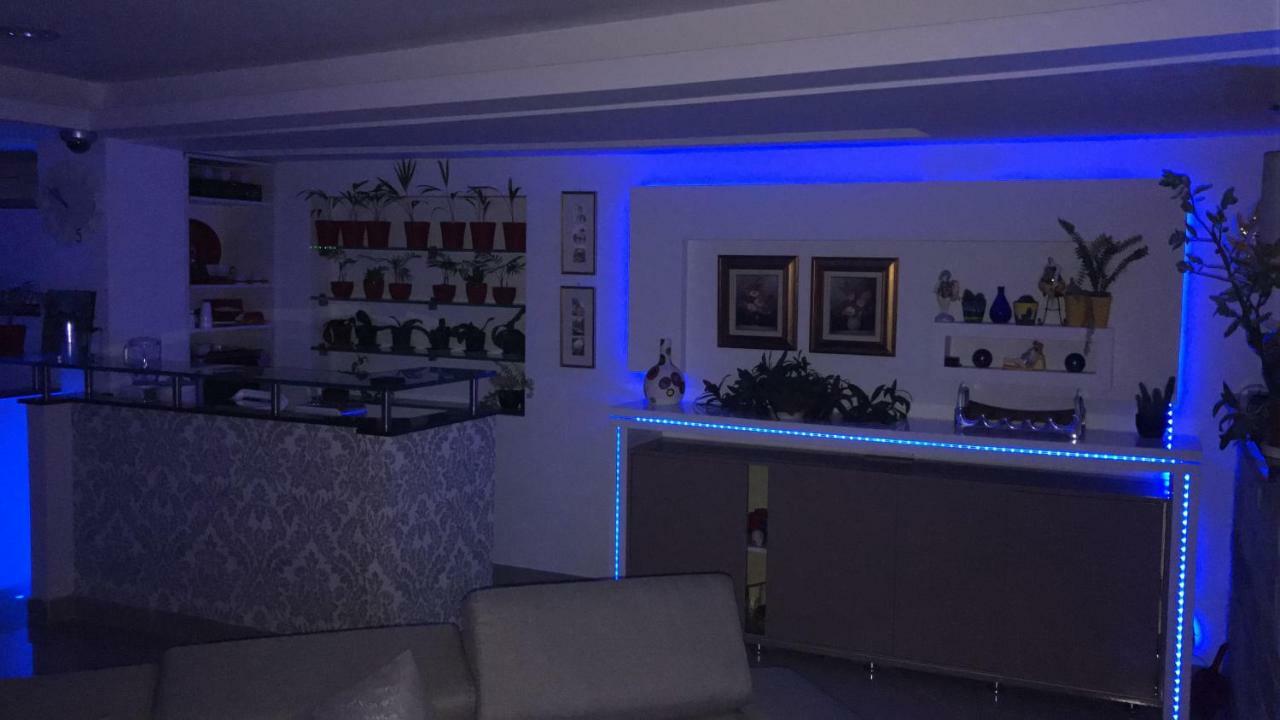 Apartmán Ozana Apartament Constanţa Exteriér fotografie