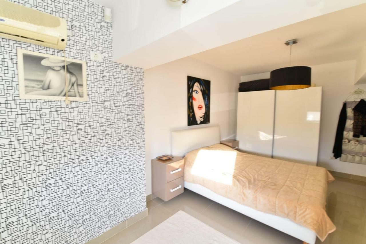 Apartmán Ozana Apartament Constanţa Exteriér fotografie